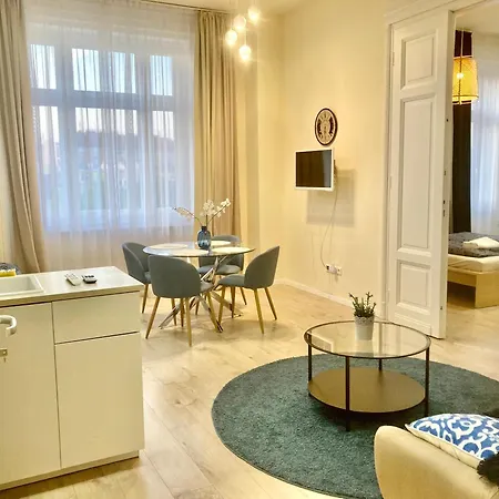 Luxury Giant 157m2 - 4 Exclusive In One Place With 4 Free Garages!!! * 부다페스트